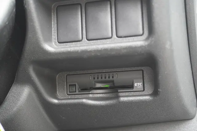 トヨタ ハイエースバン CBF-TRH200V(2WD)の写真34