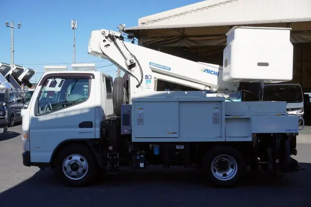 三菱 キャンター TPG-FEA50(2WD)の写真3