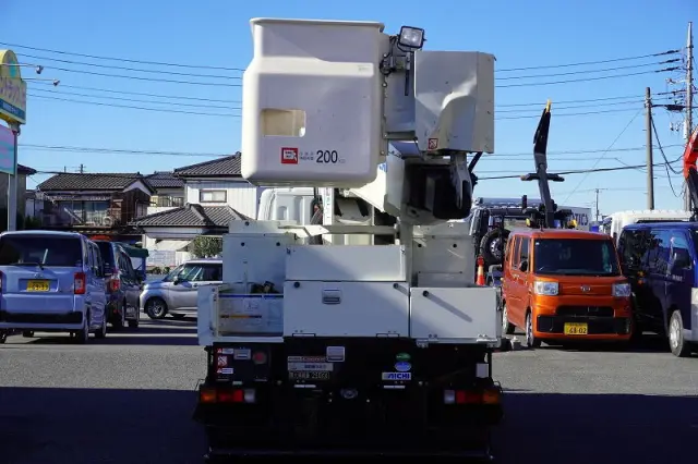 三菱 キャンター TPG-FEA50(2WD)の写真4