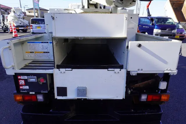 三菱 キャンター TPG-FEA50(2WD)の写真21