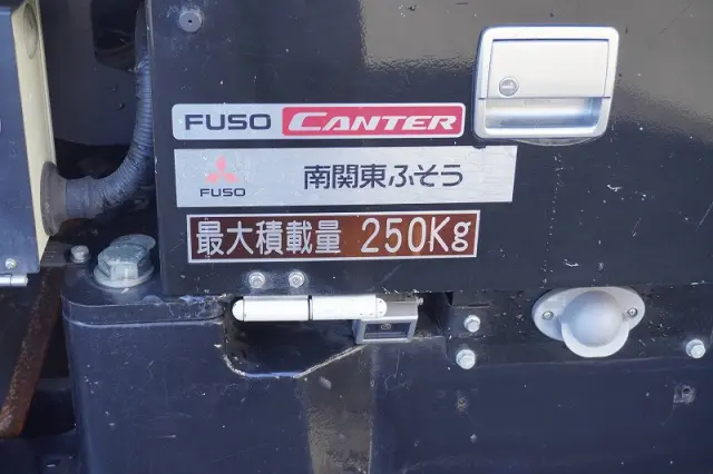 三菱 キャンター TPG-FEA50(2WD)の写真23