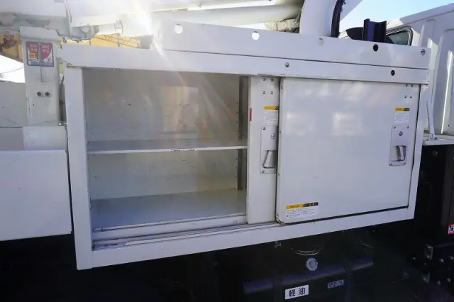 三菱 キャンター TPG-FEA50(2WD)の写真24