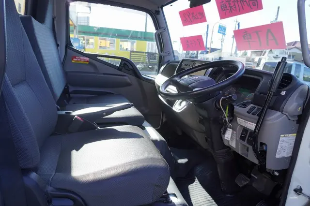 三菱 キャンター TPG-FEA50(2WD)の写真45