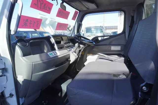 三菱 キャンター TPG-FEA50(2WD)の写真46