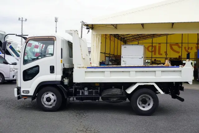 いすゞ フォワード SKG-FRR90S1(2WD)の写真3