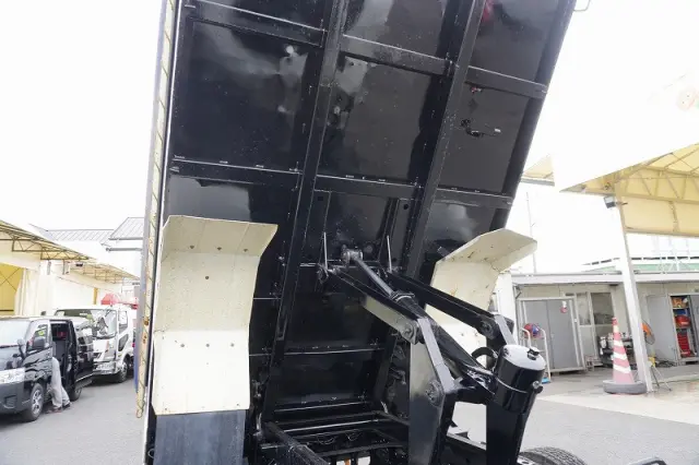 いすゞ フォワード SKG-FRR90S1(2WD)の写真28