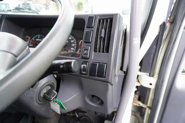 いすゞ フォワード SKG-FRR90S1(2WD)の写真33