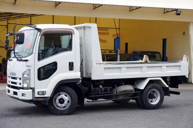 いすゞ フォワード SKG-FRR90S1(2WD)の写真1