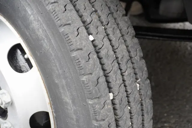 いすゞ フォワード SKG-FRR90S1(2WD)の写真9