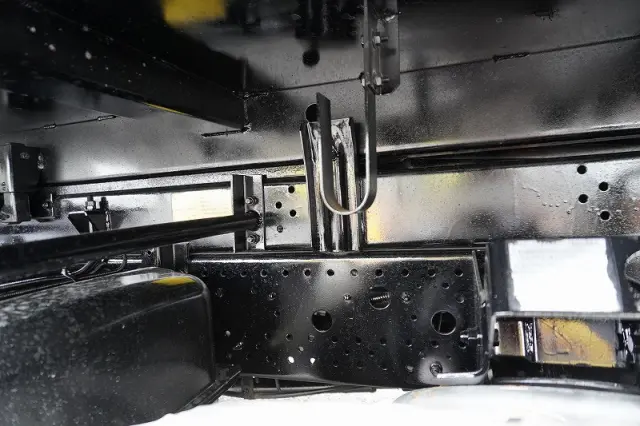 いすゞ フォワード SKG-FRR90S1(2WD)の写真12