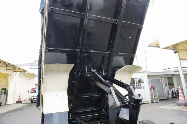 いすゞ フォワード SKG-FRR90S1(2WD)の写真28