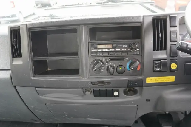 いすゞ フォワード SKG-FRR90S1(2WD)の写真31