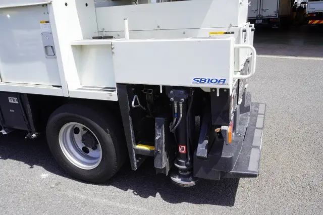 三菱 キャンター TPG-FEA50(2WD)の写真20