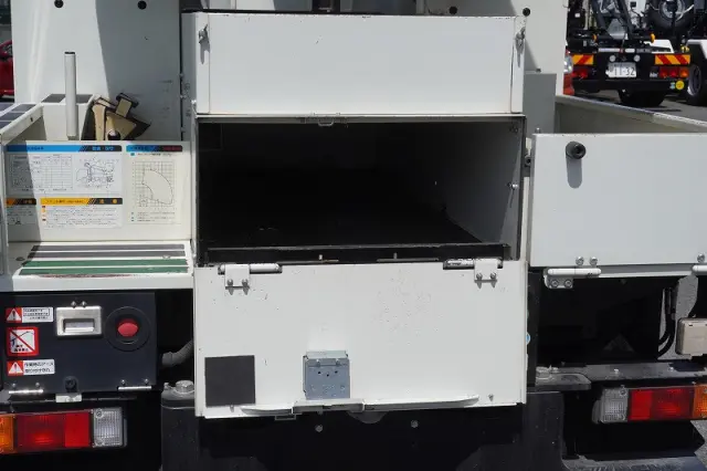 三菱 キャンター TPG-FEA50(2WD)の写真21