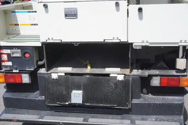 三菱 キャンター TPG-FEA50(2WD)の写真22