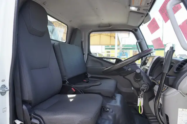 三菱 キャンター TPG-FEA50(2WD)の写真44