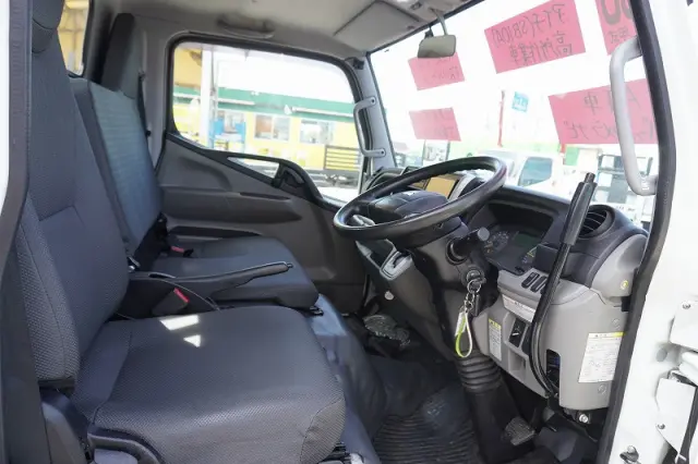 三菱 キャンター TPG-FEA50(2WD)の写真45