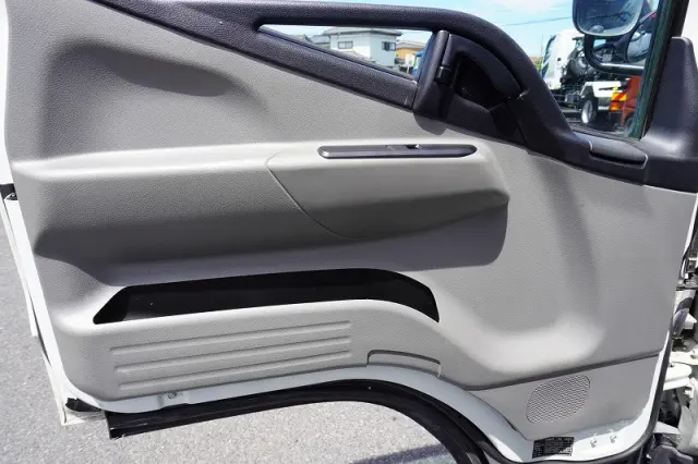 三菱 キャンター TPG-FEA50(2WD)の写真48