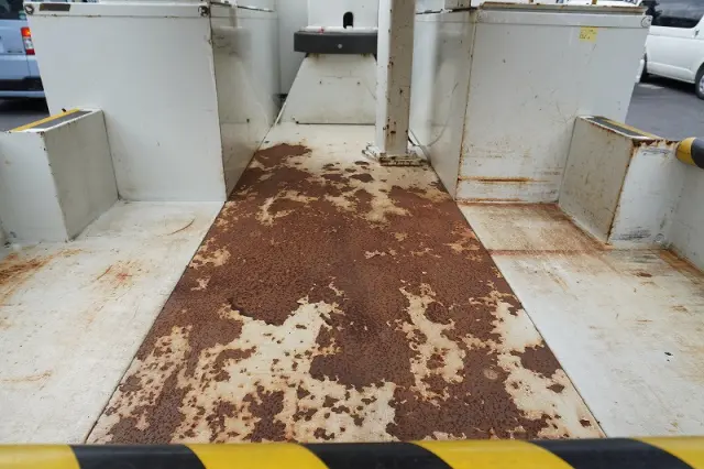 いすゞ エルフ TPG-NKR85AN(2WD)の写真20