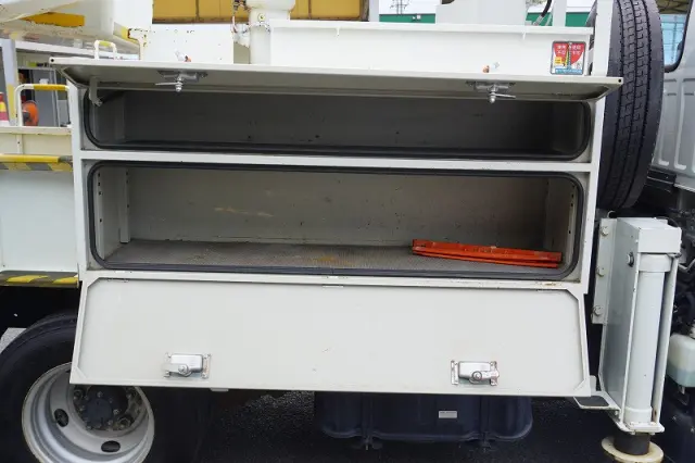 いすゞ エルフ TPG-NKR85AN(2WD)の写真21