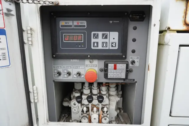 いすゞ エルフ TPG-NKR85AN(2WD)の写真32