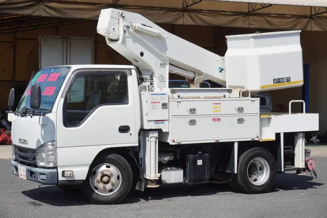 いすゞ エルフ TPG-NKR85AN(2WD)の写真1
