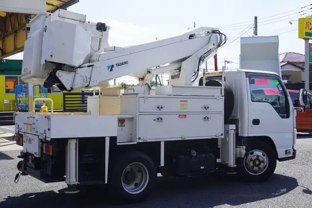 いすゞ エルフ TPG-NKR85AN(2WD)の写真8