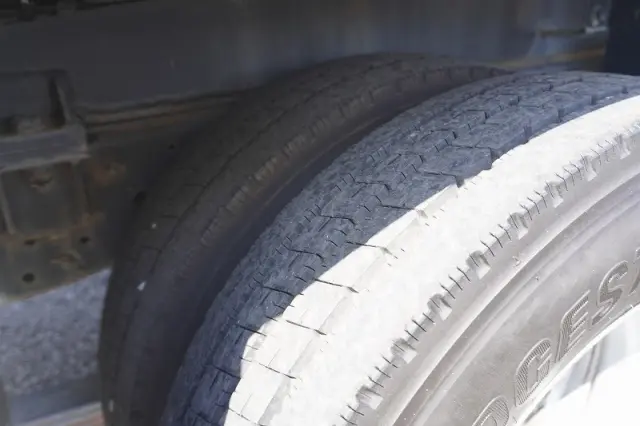 いすゞ エルフ TPG-NKR85AN(2WD)の写真10