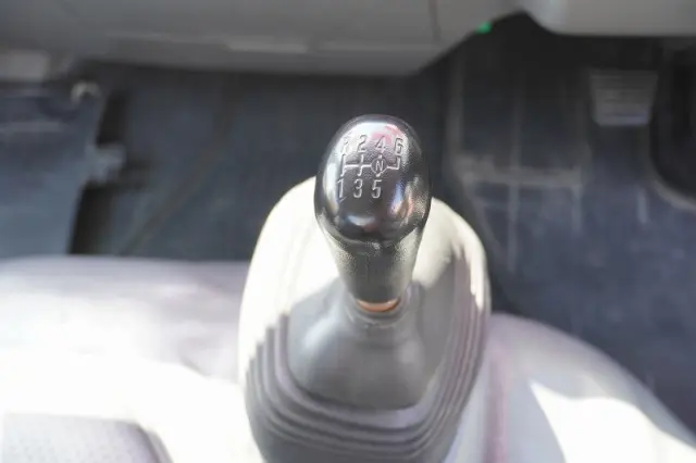 いすゞ エルフ TPG-NKR85AN(2WD)の写真34