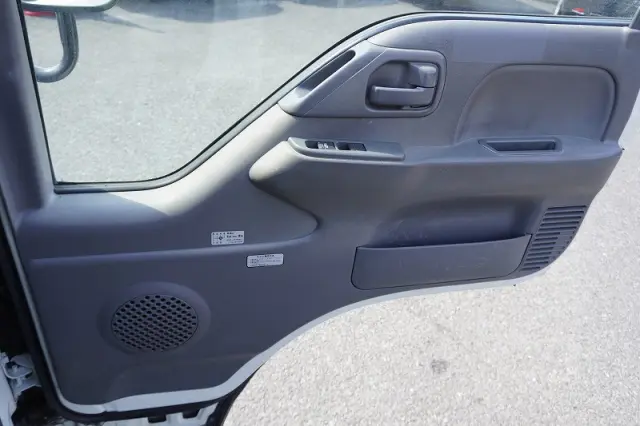 いすゞ エルフ TPG-NKR85AN(2WD)の写真38