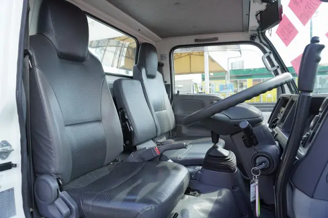 いすゞ エルフ TPG-NKR85AN(2WD)の写真39