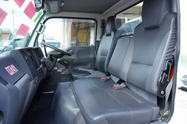 いすゞ エルフ TPG-NKR85AN(2WD)の写真42