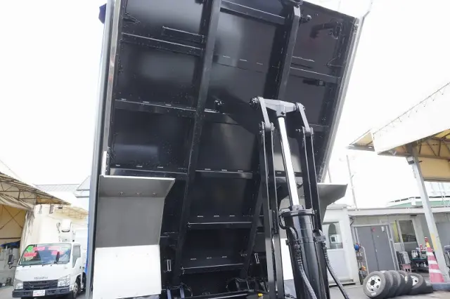 三菱 ファイター 2KG-FK62FZ(2WD)の写真30