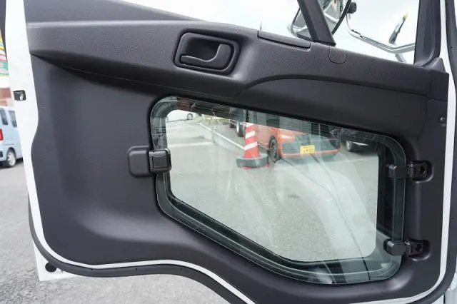三菱 ファイター 2KG-FK62FZ(2WD)の写真43
