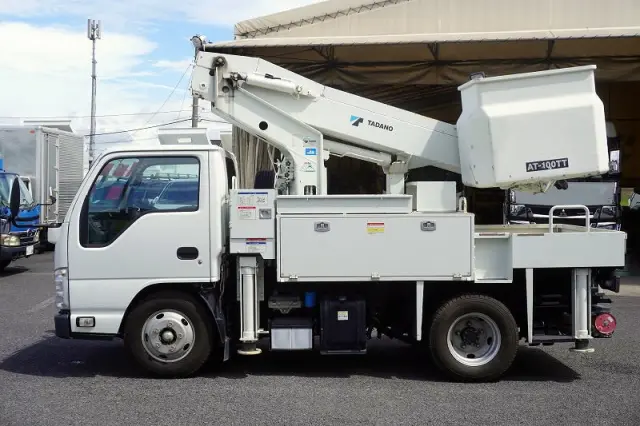 いすゞ エルフ TPG-NKR85AN(2WD)の写真3