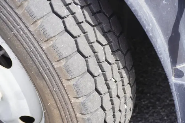 いすゞ エルフ TPG-NKR85AN(2WD)の写真9