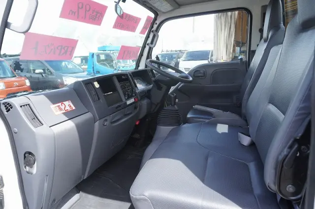 いすゞ エルフ TPG-NKR85AN(2WD)の写真43