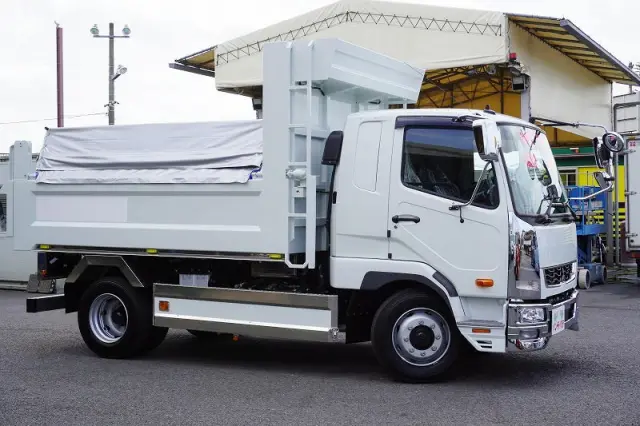 三菱 ファイター 2KG-FK62FZ(2WD)の写真6