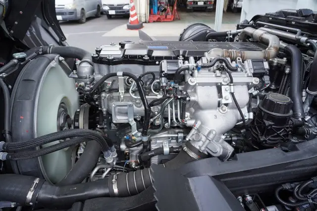 三菱 ファイター 2KG-FK62FZ(2WD)の写真14
