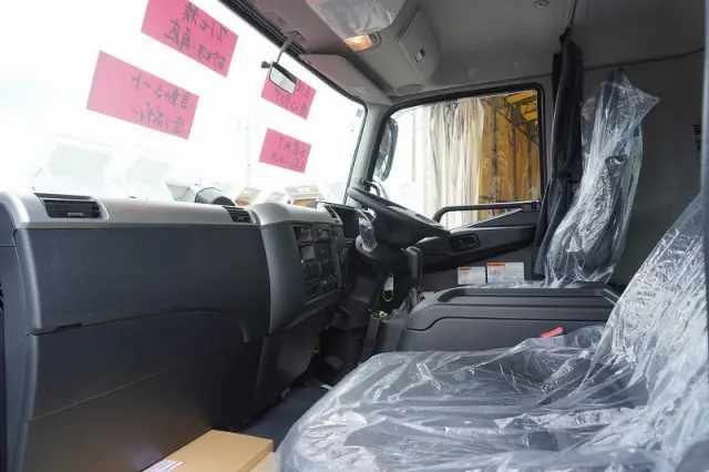 三菱 ファイター 2KG-FK62FZ(2WD)の写真40