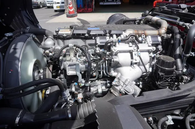 三菱 ファイター 2KG-FK62FZ(2WD)の写真14