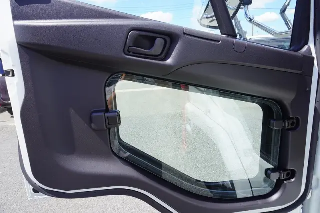 三菱 ファイター 2KG-FK62FZ(2WD)の写真42