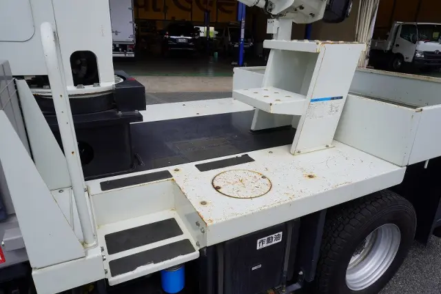 いすゞ エルフ TPG-NKR85AN(2WD)の写真17