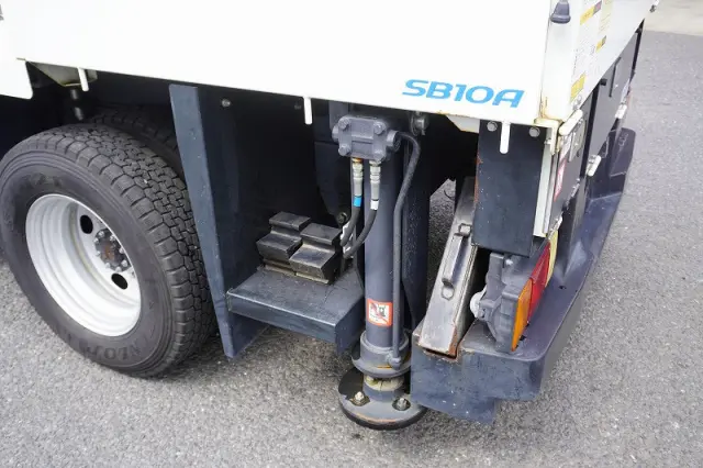 いすゞ エルフ TPG-NKR85AN(2WD)の写真18