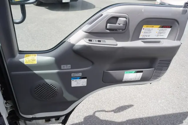 いすゞ エルフ TPG-NKR85AN(2WD)の写真38