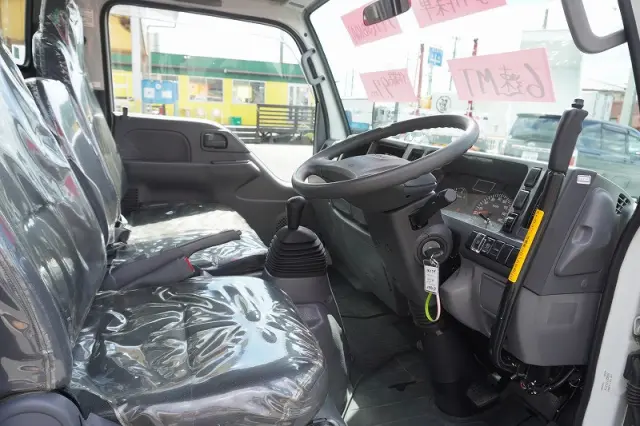 いすゞ エルフ TPG-NKR85AN(2WD)の写真40