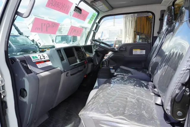 いすゞ エルフ TPG-NKR85AN(2WD)の写真41