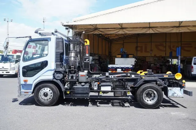 三菱 ファイター 2KG-FK72F(2WD)の写真3