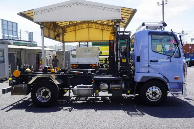 三菱 ファイター 2KG-FK72F(2WD)の写真5