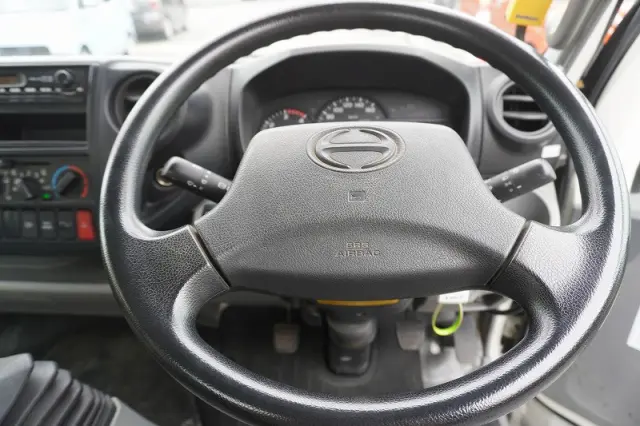 日野 デュトロ TKG-XZU700X(2WD)の写真29